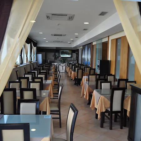 알렐루이아 호텔 3*